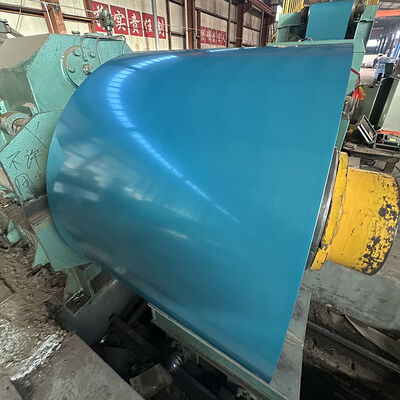 คุณภาพ เหล็กม้วนเคลือบสีกัลวาไนซ์ หนา 0.6–1.2 มม. เคลือบสังกะสี วัสดุทนทานสำหรับหลังคาอุตสาหกรรม โรงงาน